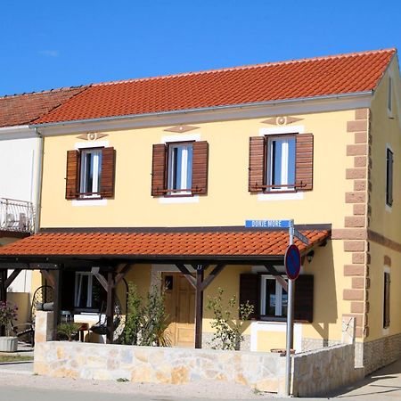 Villa Galleria Sukosan Exterior photo